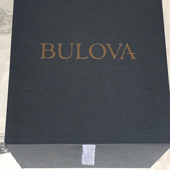 Bulova 96R243 Women’s Stainless Steel Diamond Accent Watch 32mm NWT - Picture 12 of 13